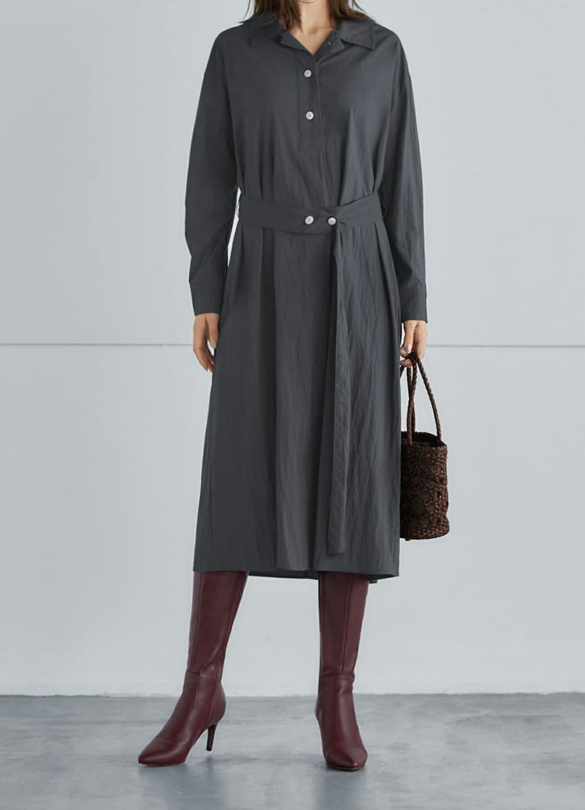 本革ポインテッドトゥロングブーツ