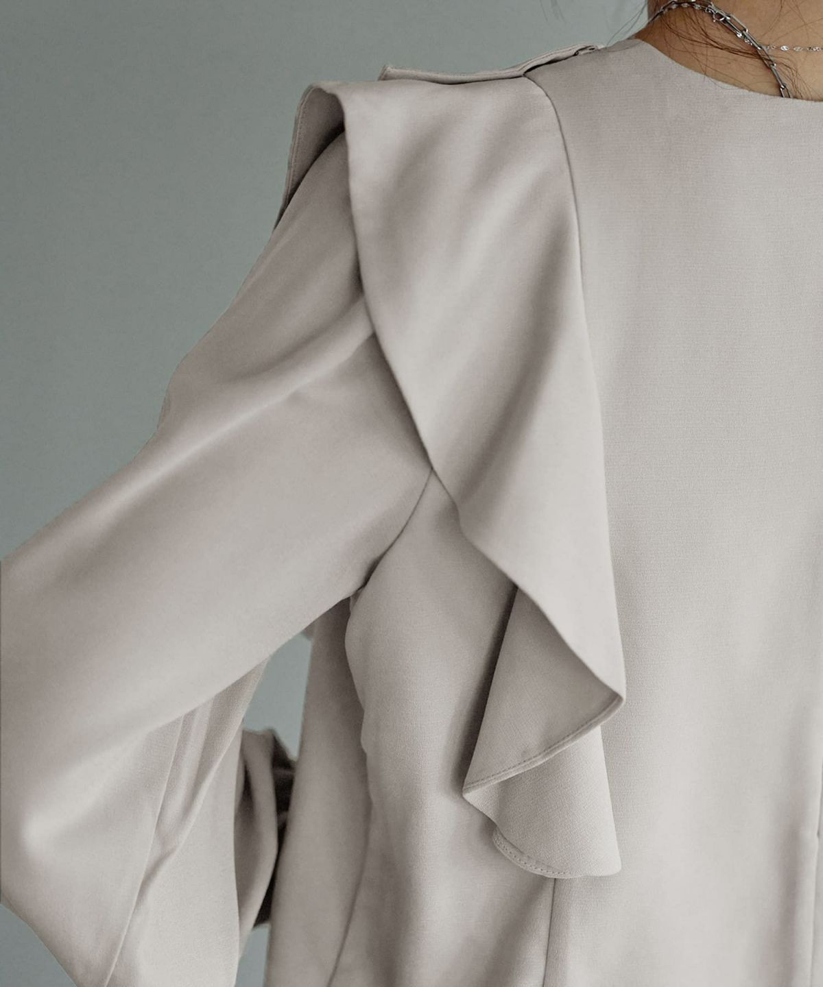 着用イメージ 168cm グレージュ