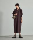 ダークブラウン