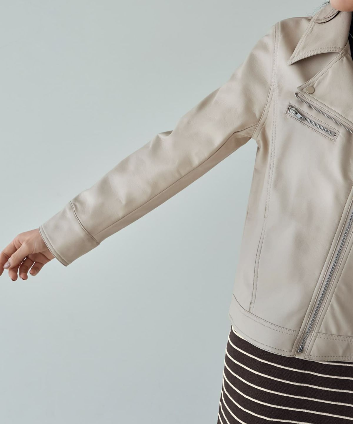 着用イメージ 166cm グレイッシュホワイト