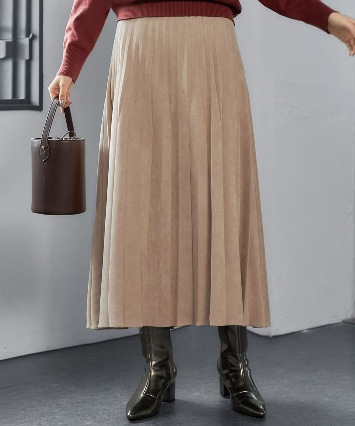 ライトベージュ