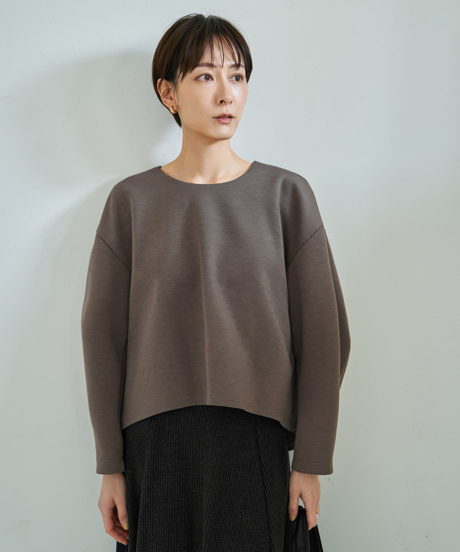 ココアグレー
