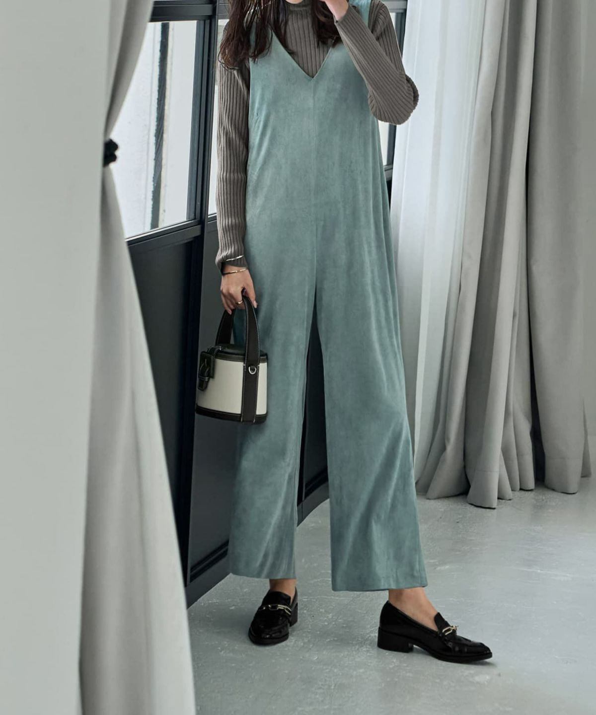 ミントグリーン