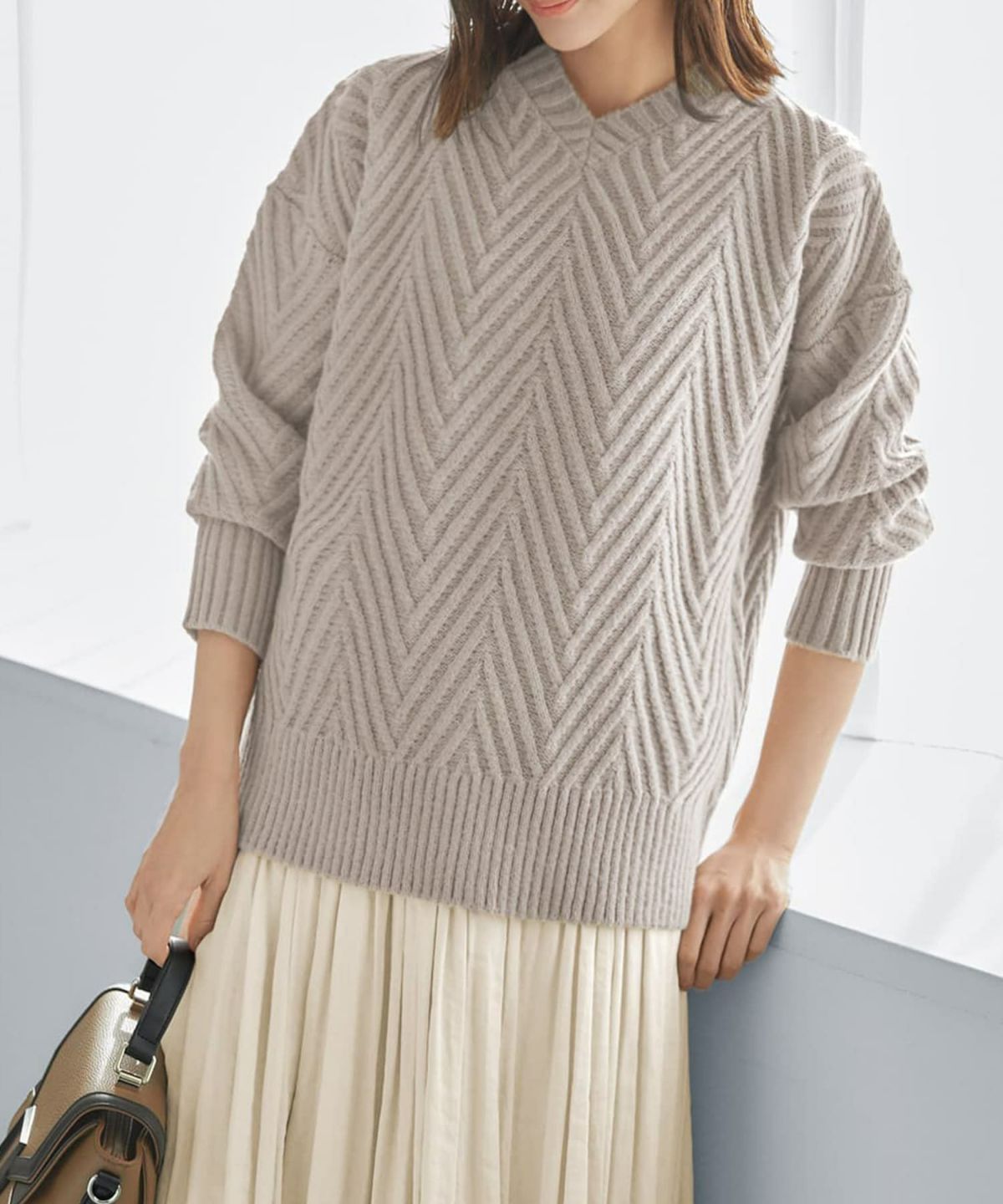 サンドベージュ