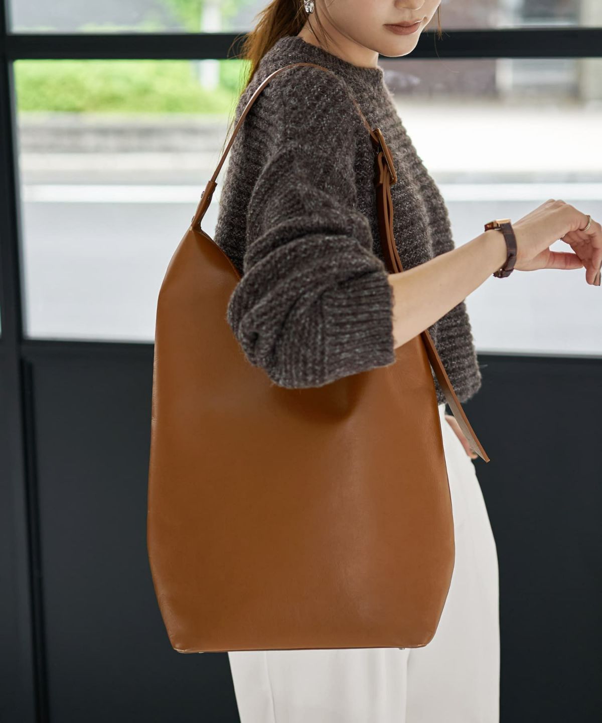 ライトブラウン