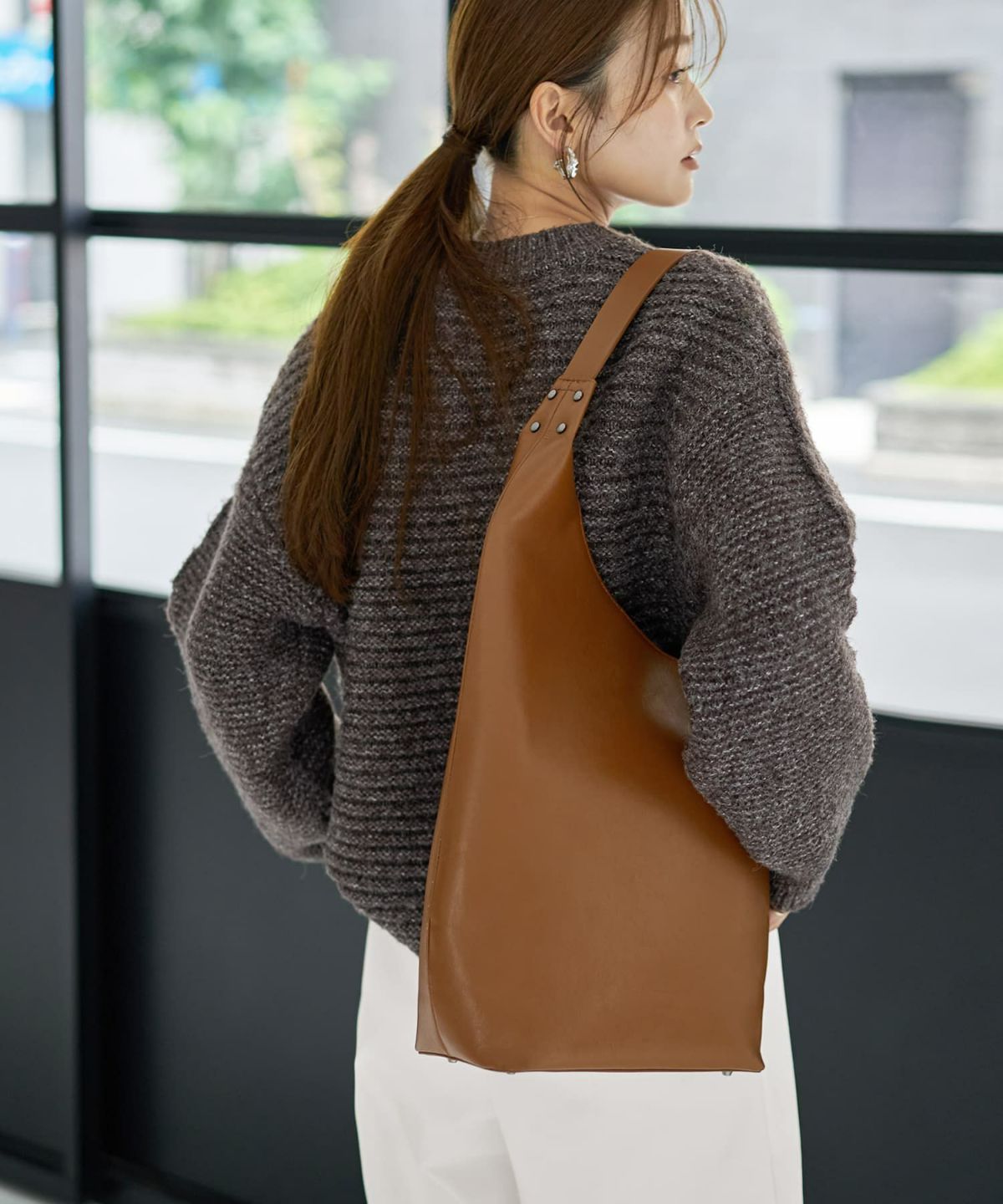 ライトブラウン 