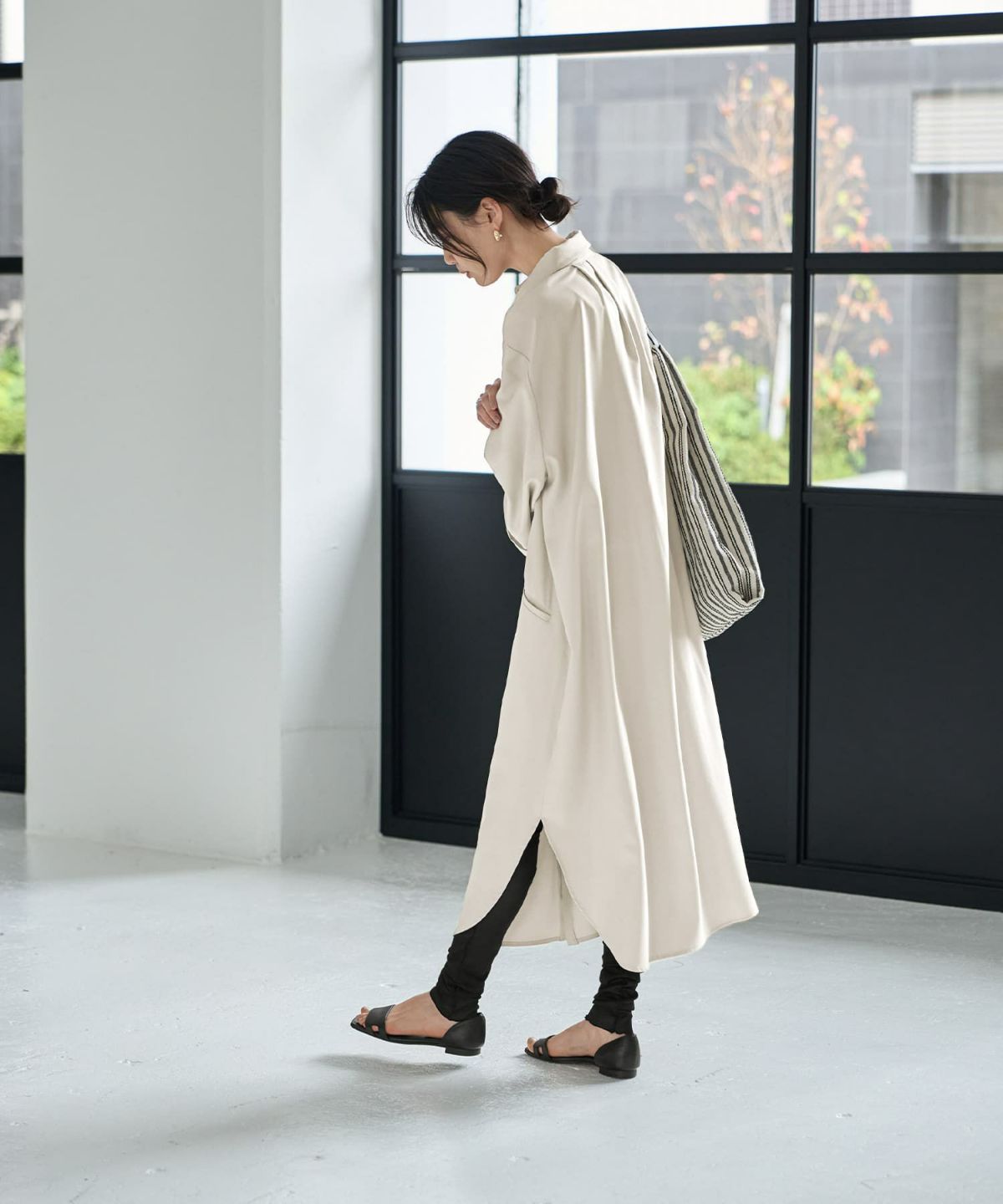着用イメージ 166cm エアリーグレー