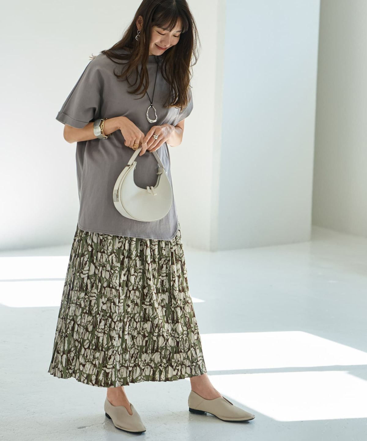 着用イメージ 165cm 02サイズ ライトカーキミックス