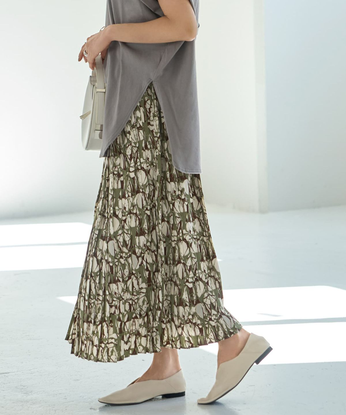 着用イメージ 165cm 02サイズ ライトカーキミックス