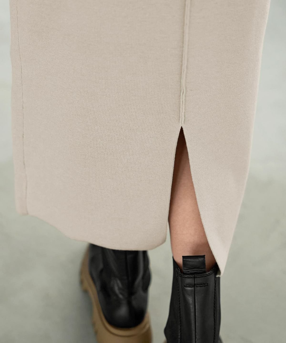 着用イメージ 165cm 着用サイズ S ライトグレージュ