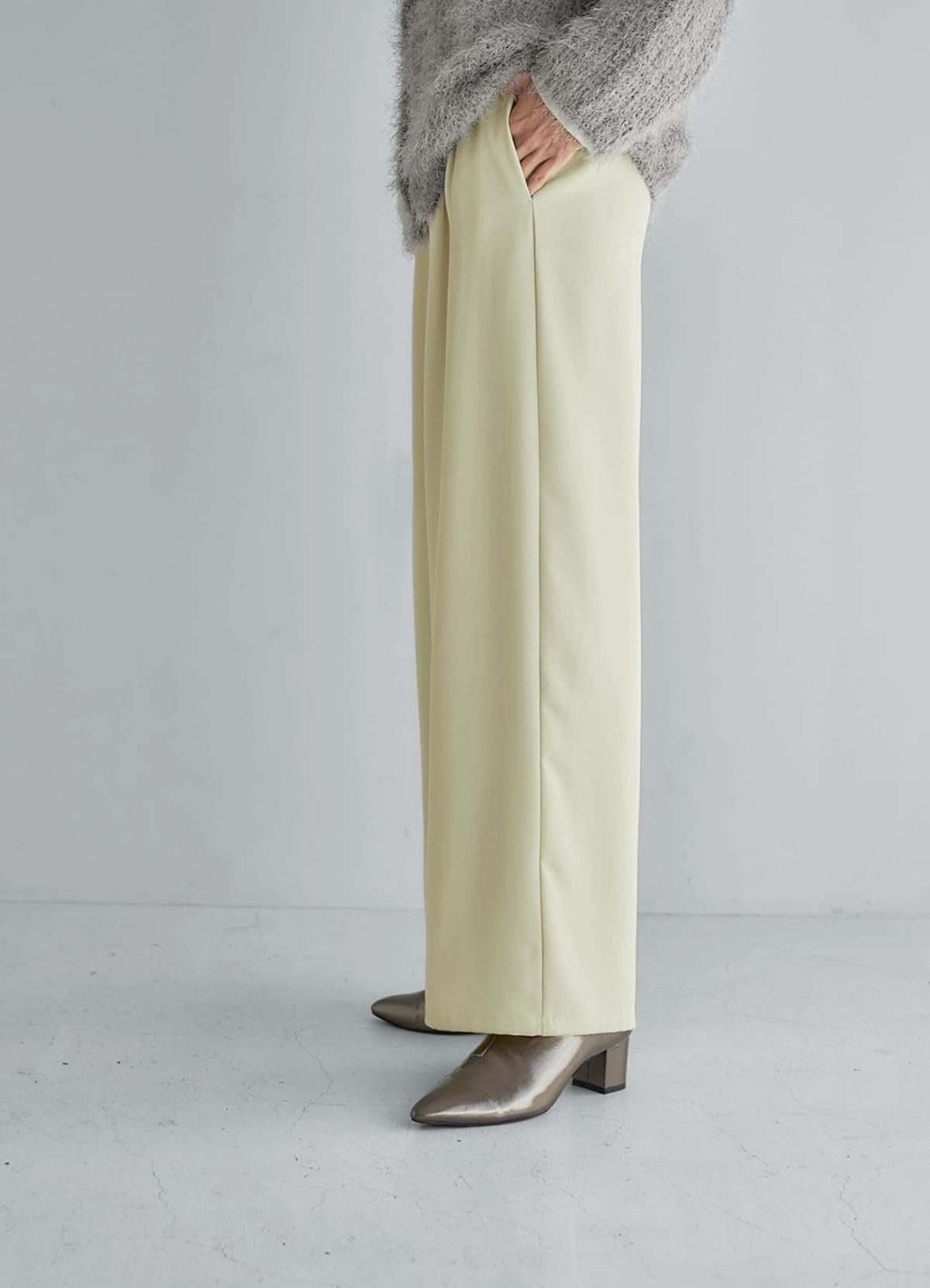 着用イメージ S-01サイズ クリーム