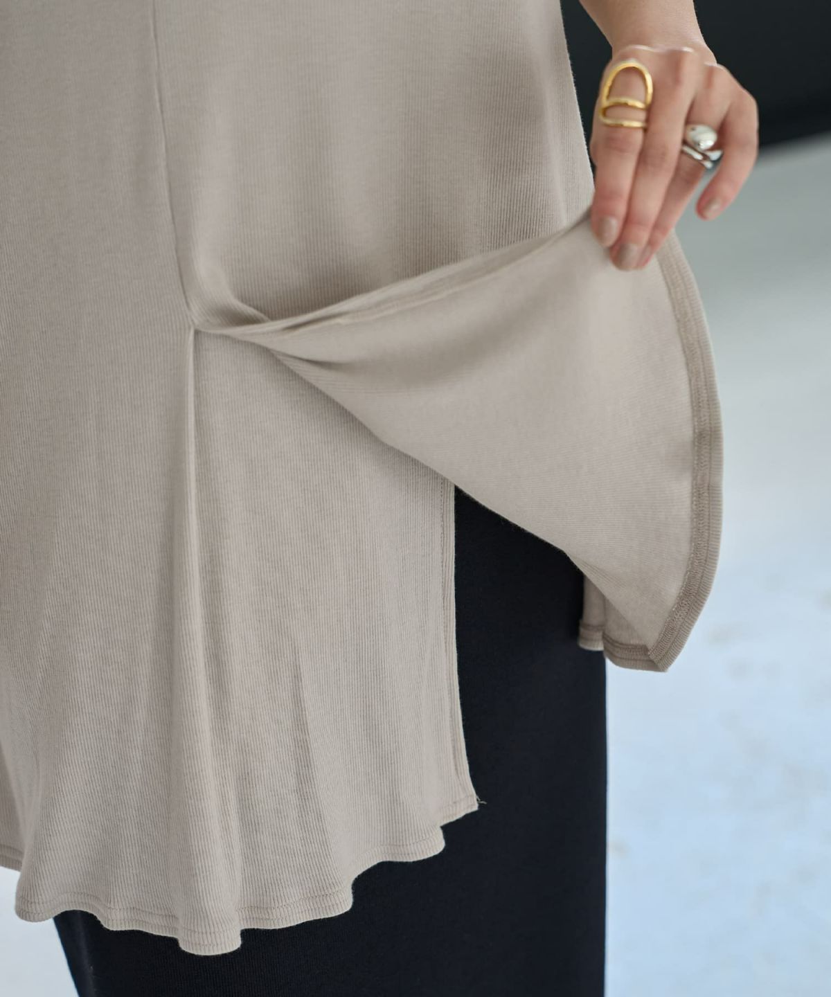 着用イメージ 167cm　グレージュ