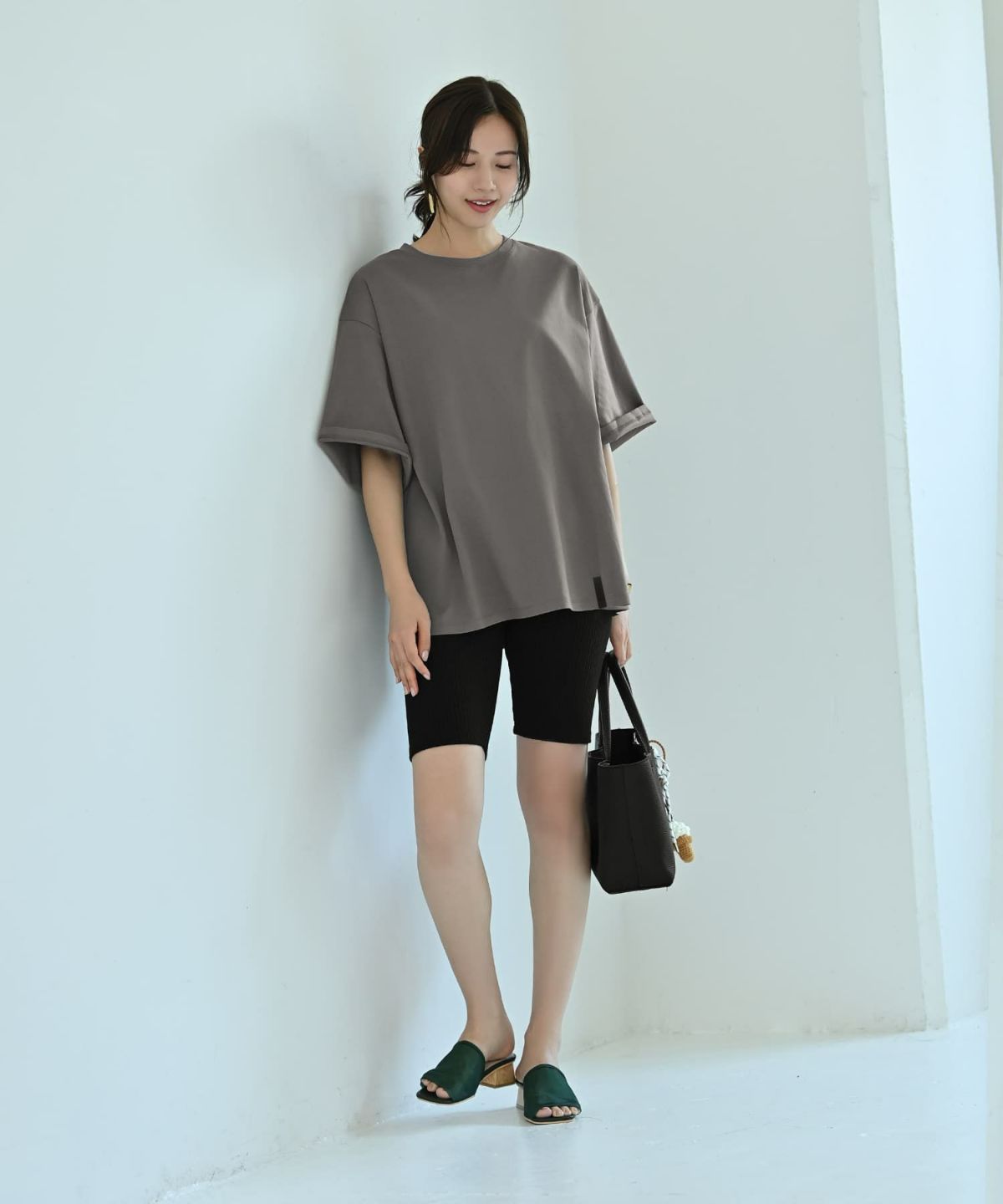 着用イメージ 172cm グレー