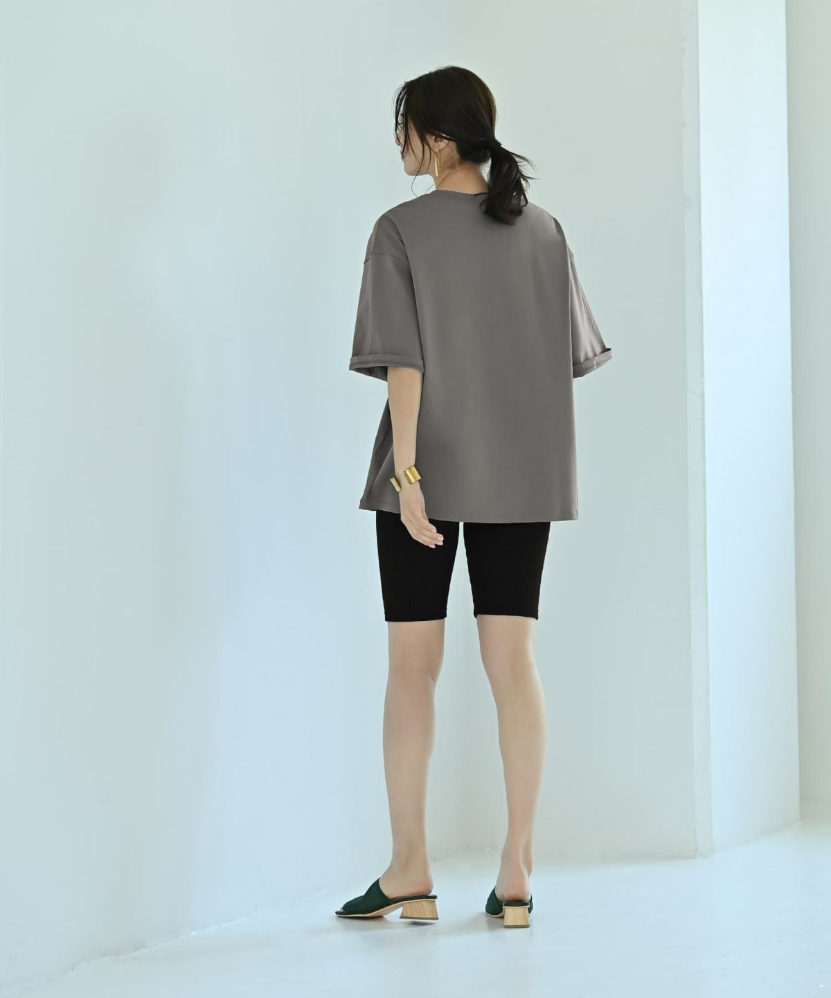 着用イメージ 172cm グレー