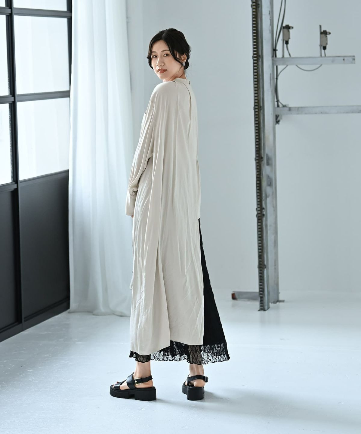 着用イメージ 172cm ライトグレー