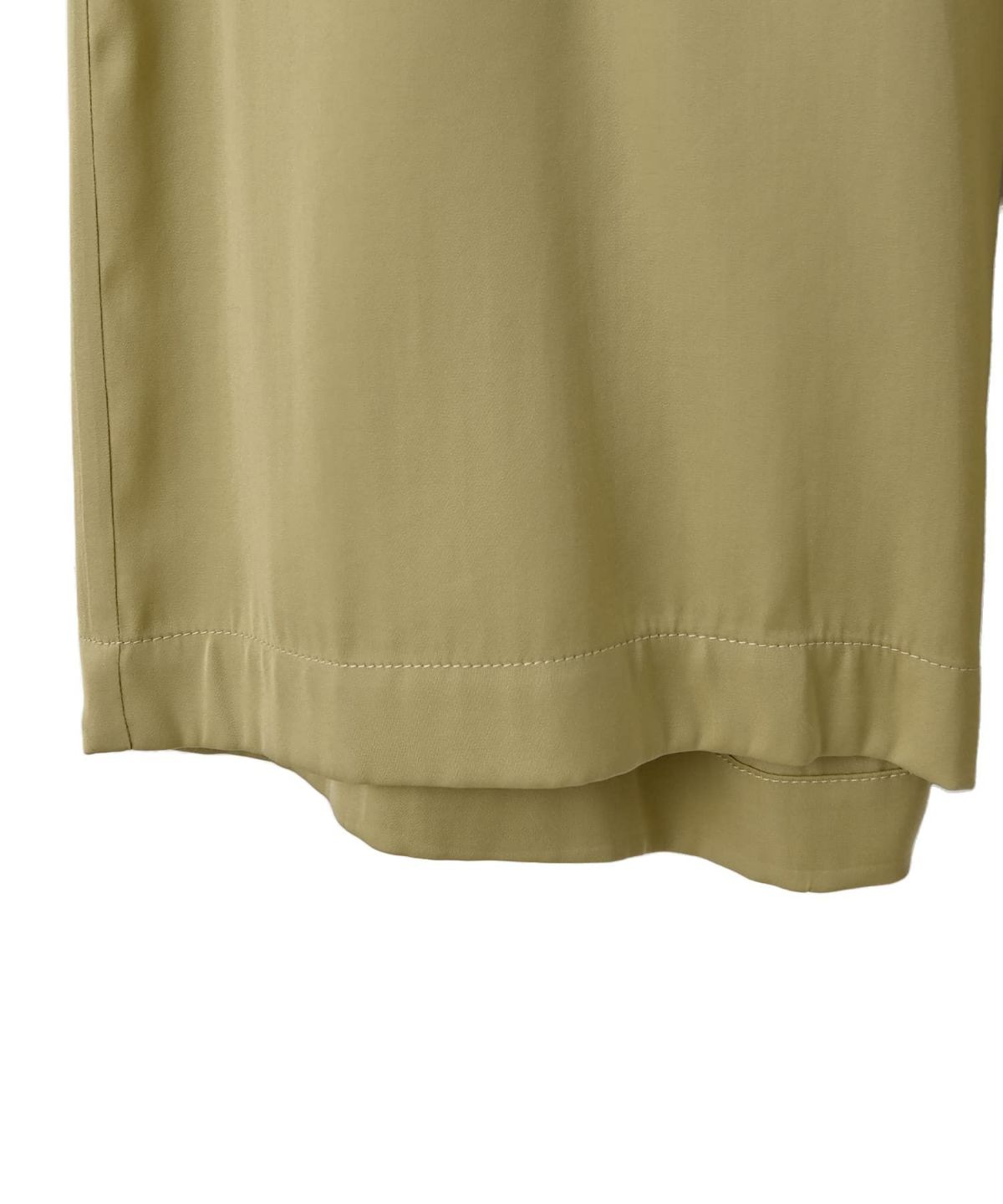 ライトグリーン