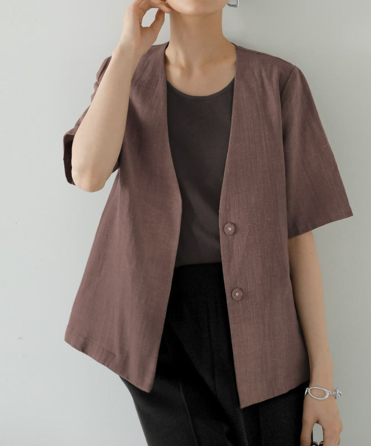 スモーキーブラウン