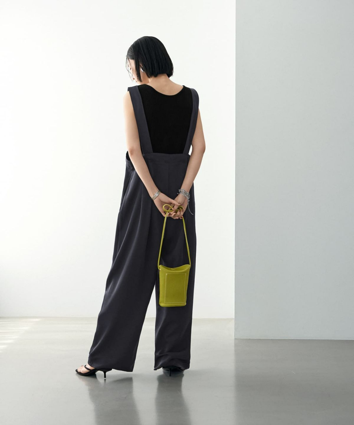 着用イメージ 165cm 02サイズ チャコール