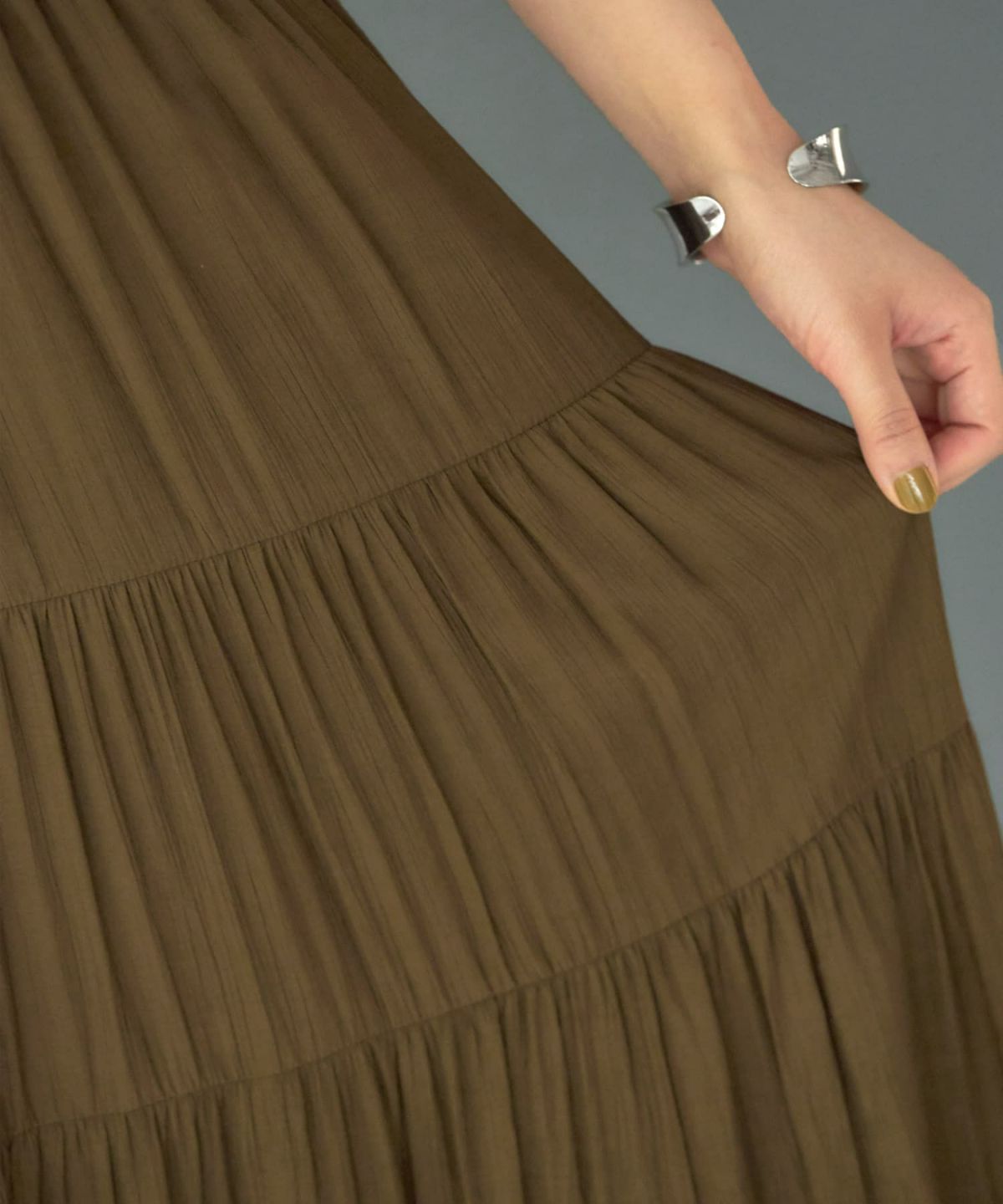 着用イメージ 167cm 02サイズ ダークゴールド