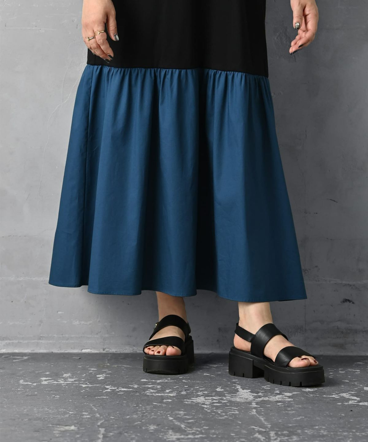 着用イメージ 163cm ブラック×ブルー