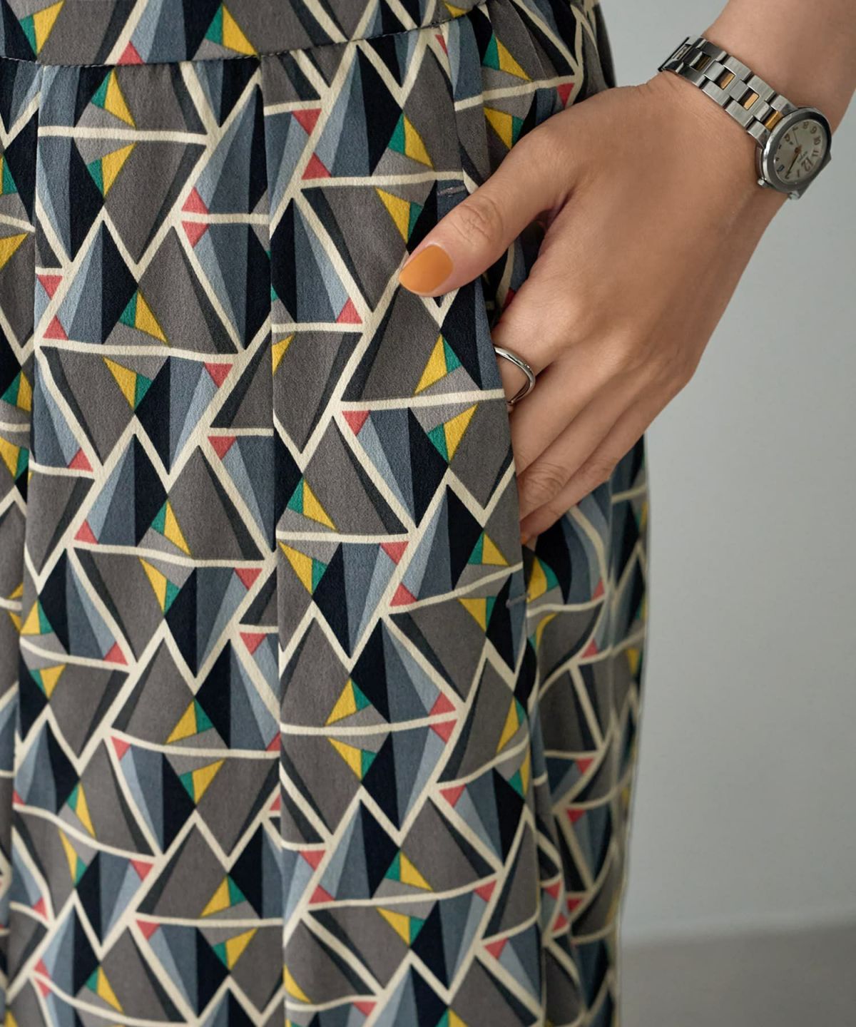 着用イメージ 166cm S-02サイズ グレー