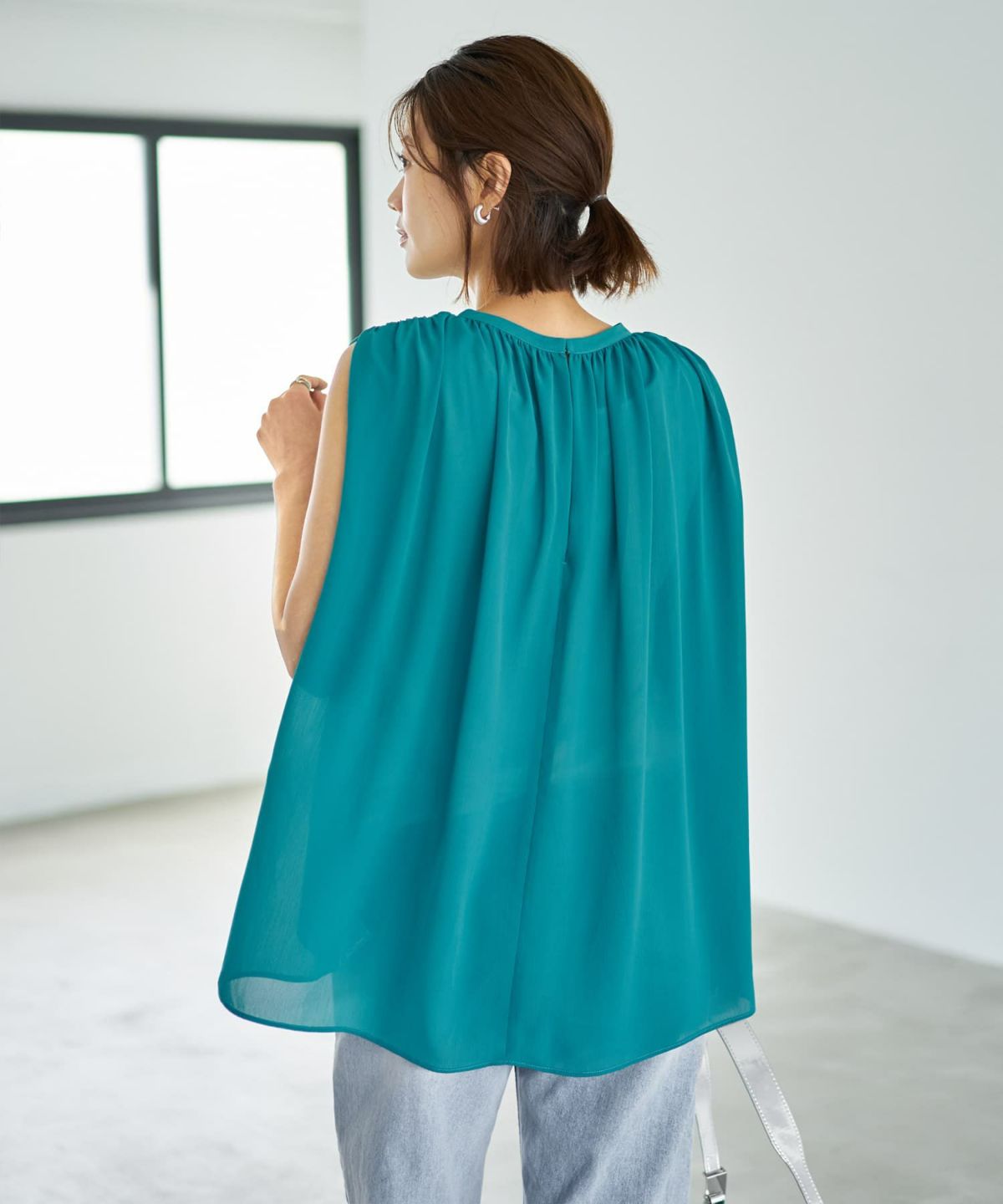 着用イメージ 167cm シアン