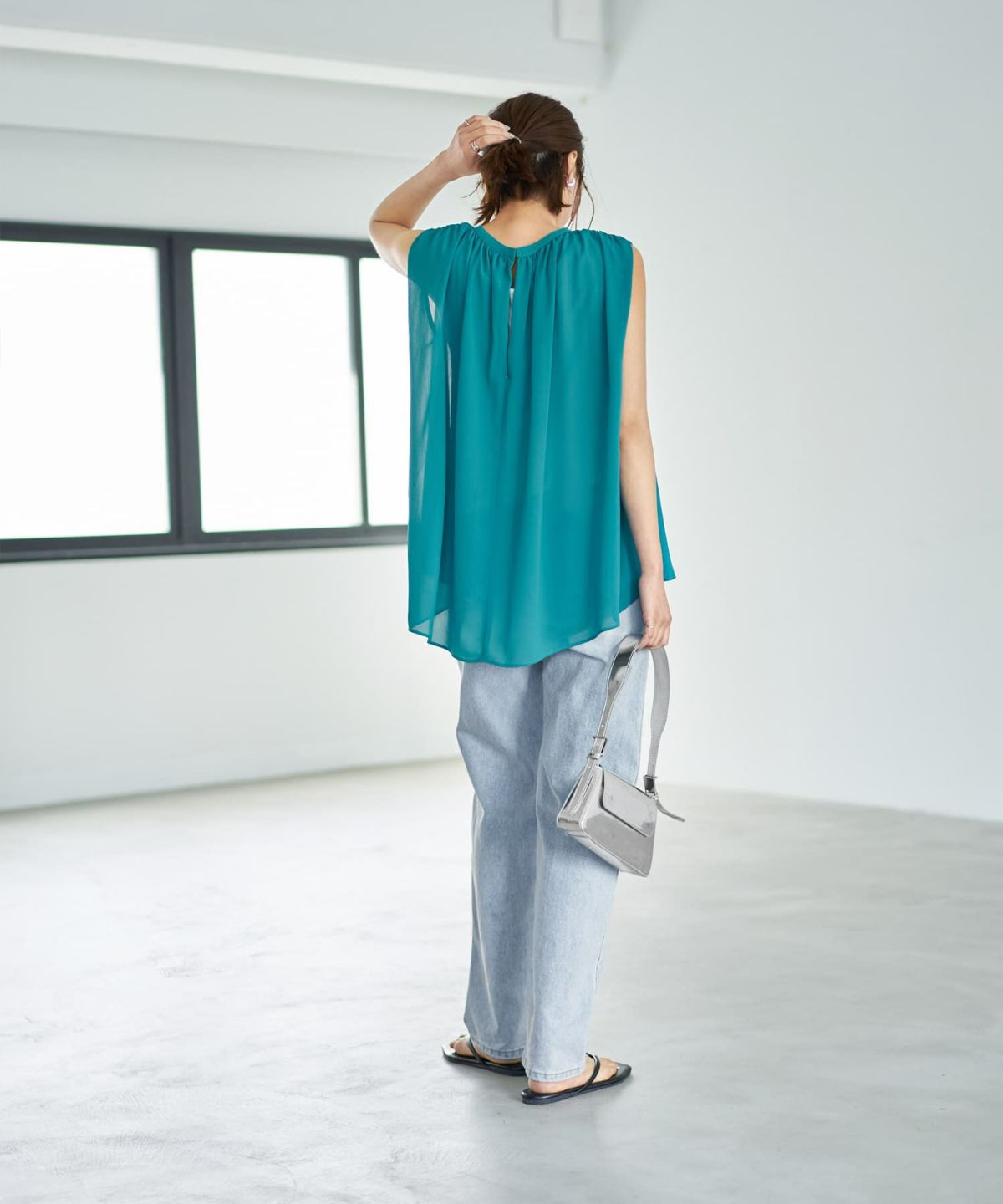 着用イメージ 167cm シアン