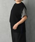 ブラック