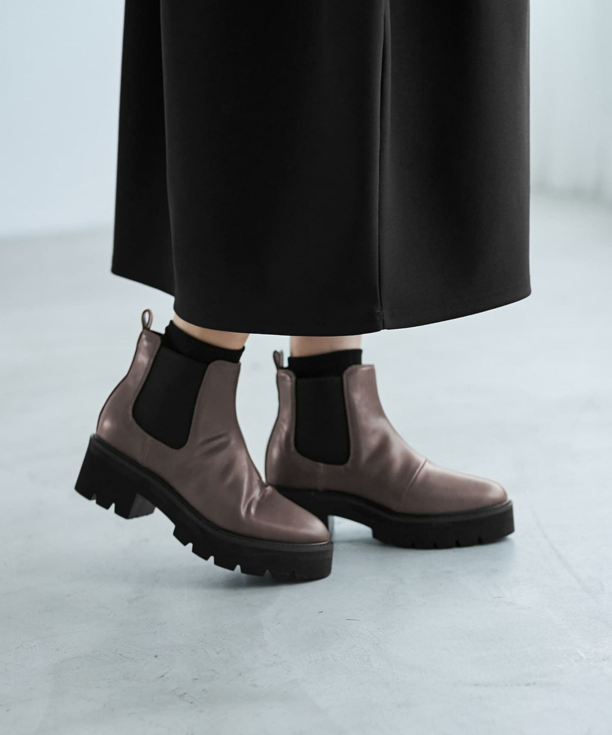 セピアブラウン