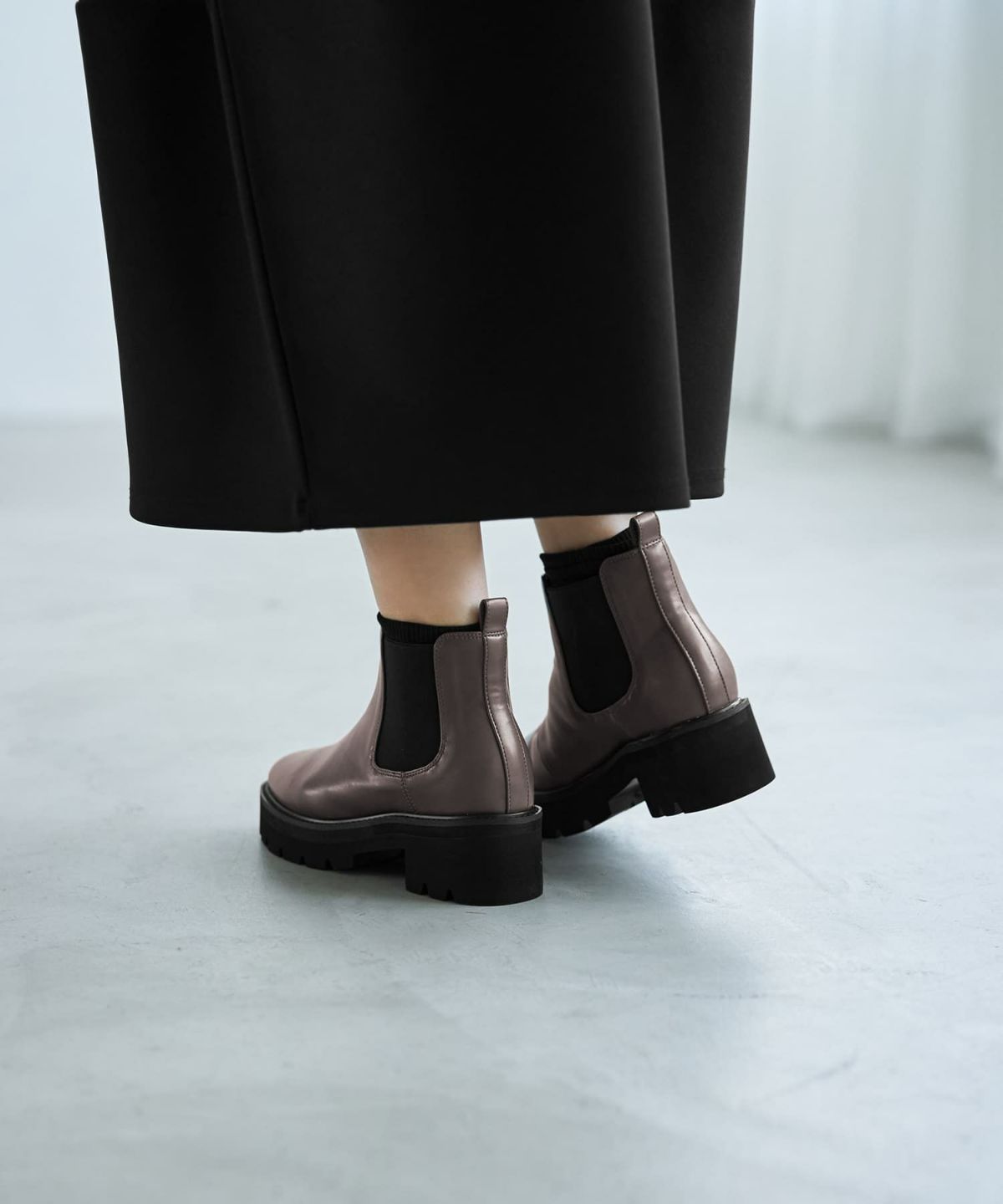 セピアブラウン