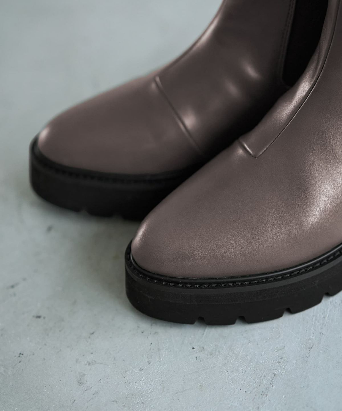 セピアブラウン