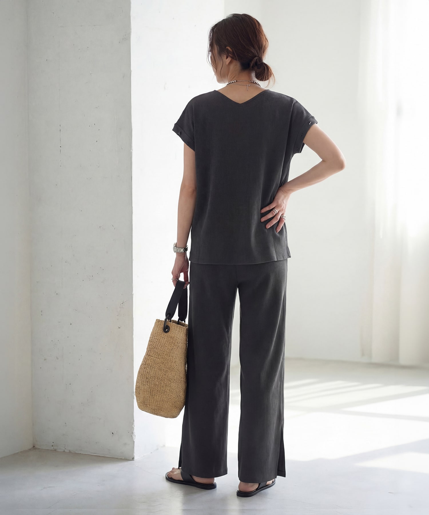 着用イメージ 167cm チャコール