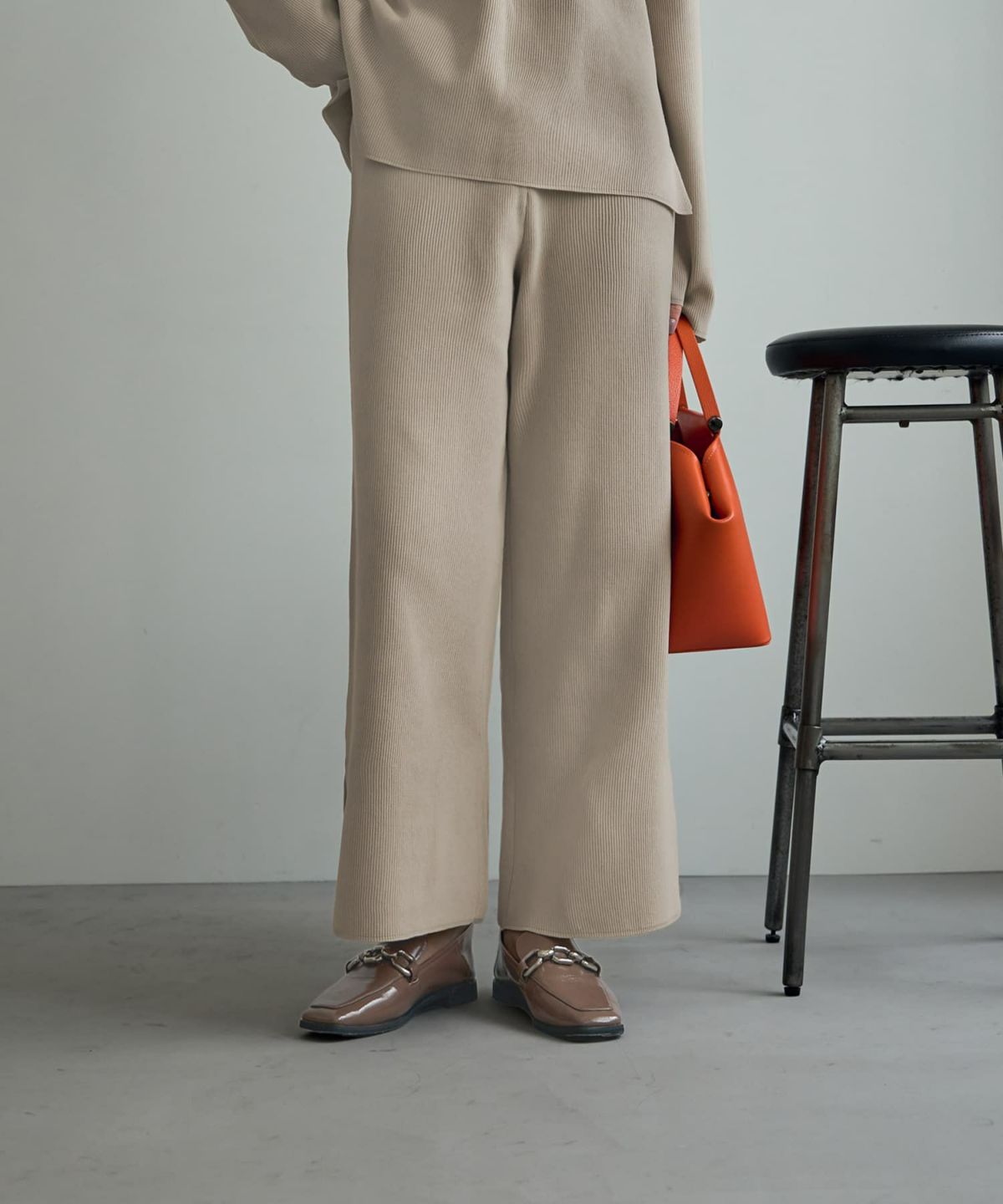 着用イメージ 167cm グレージュ