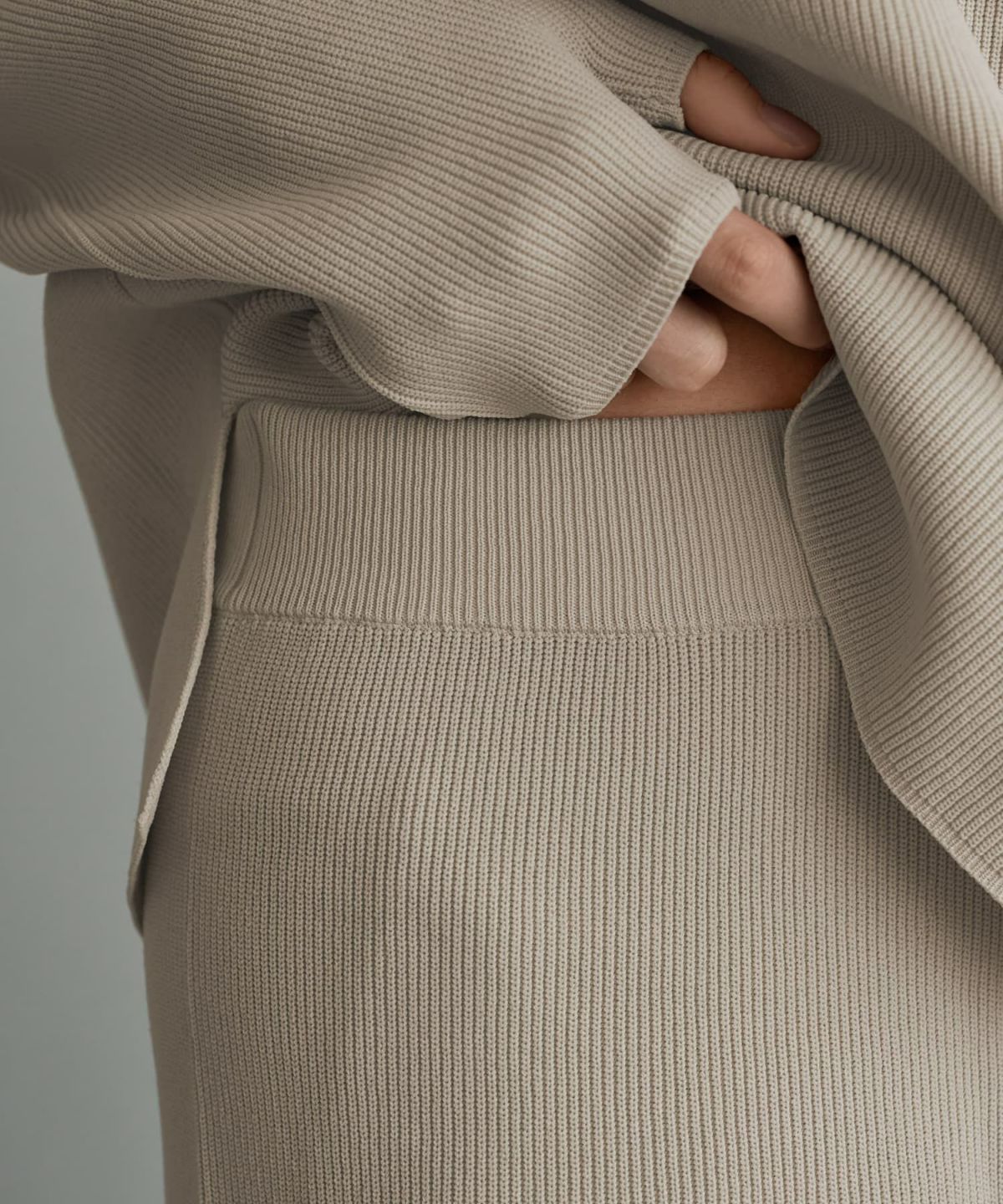 着用イメージ 167cm グレージュ