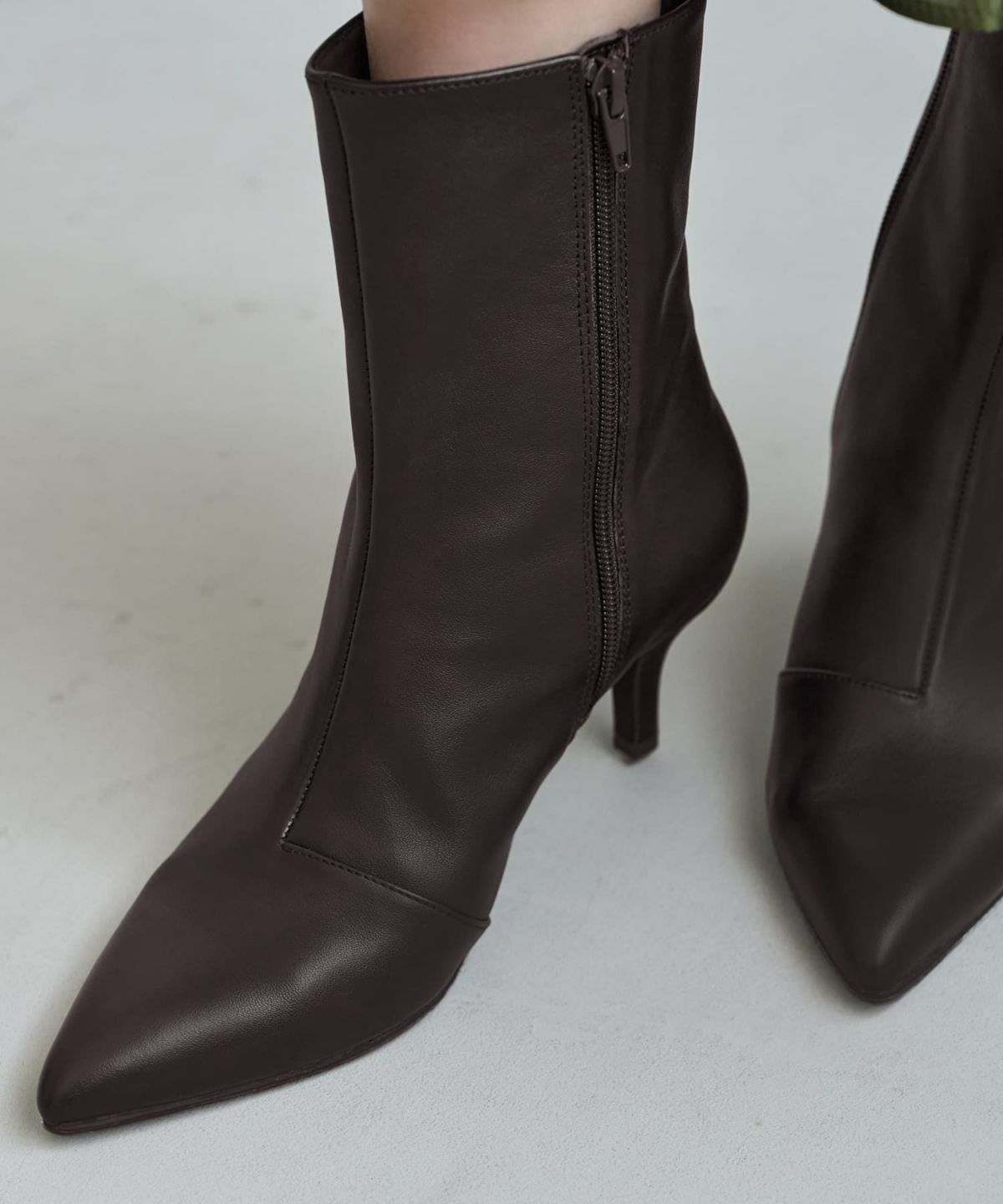 ダークブラウン