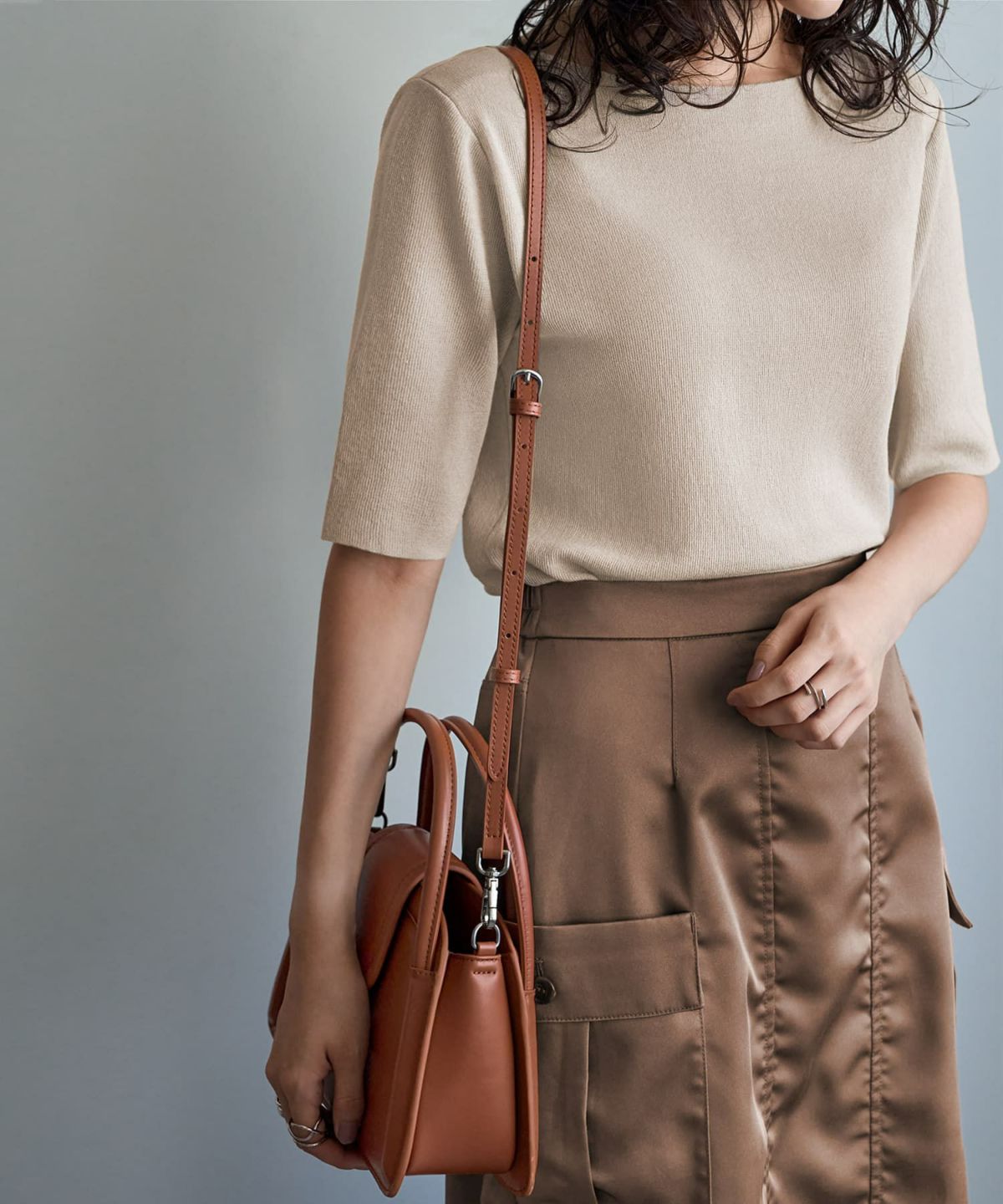 ライトブラウン