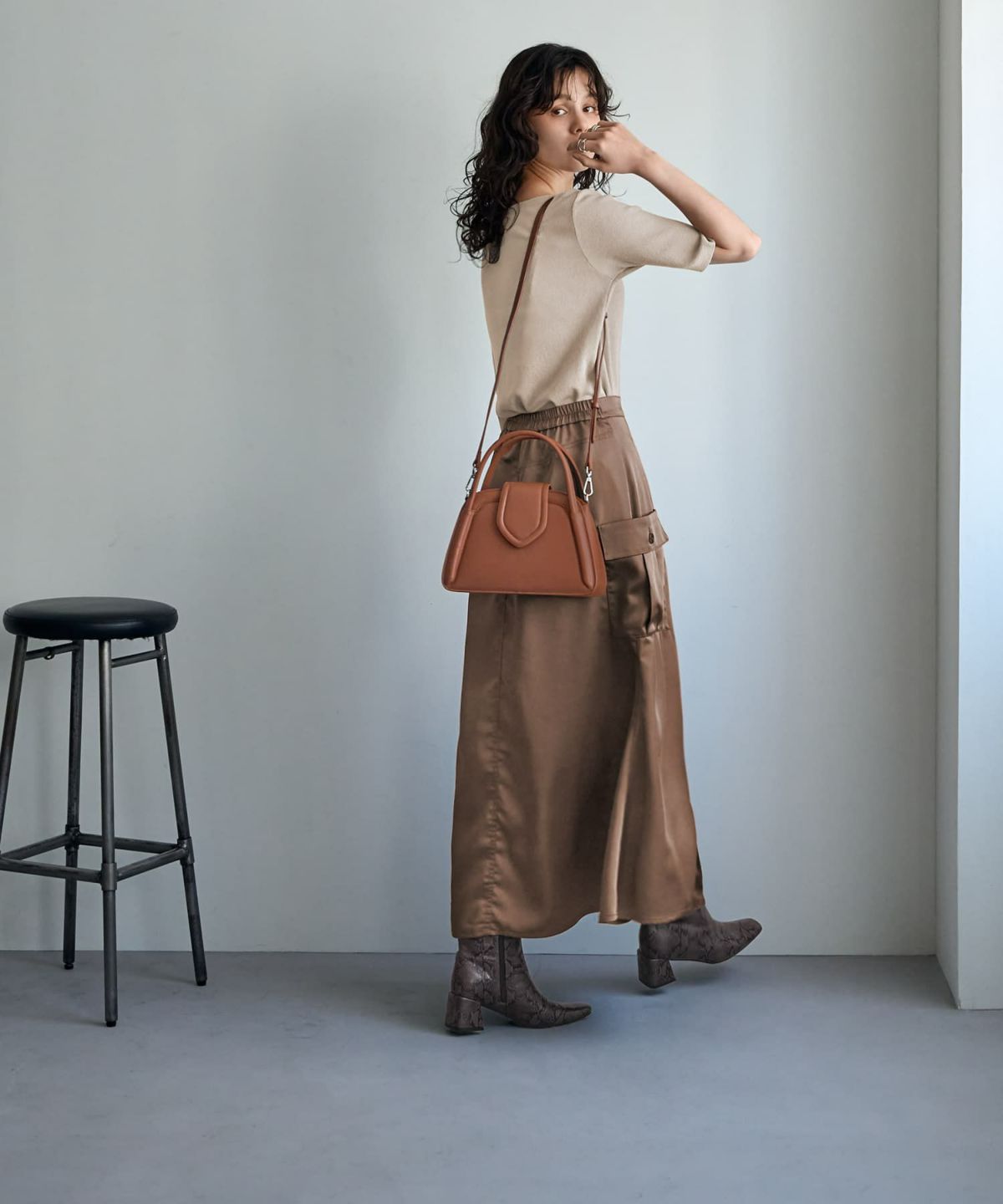 ライトブラウン