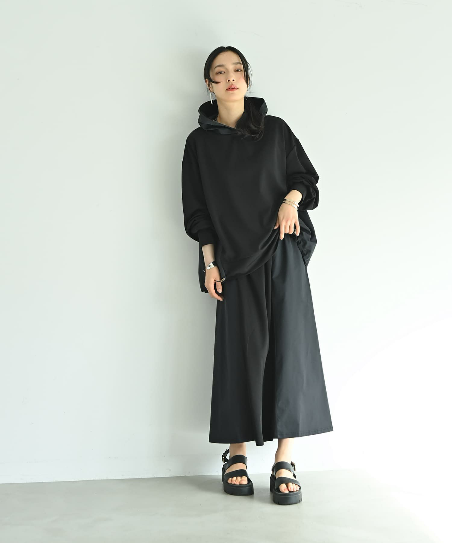 ブラック×ベージュ