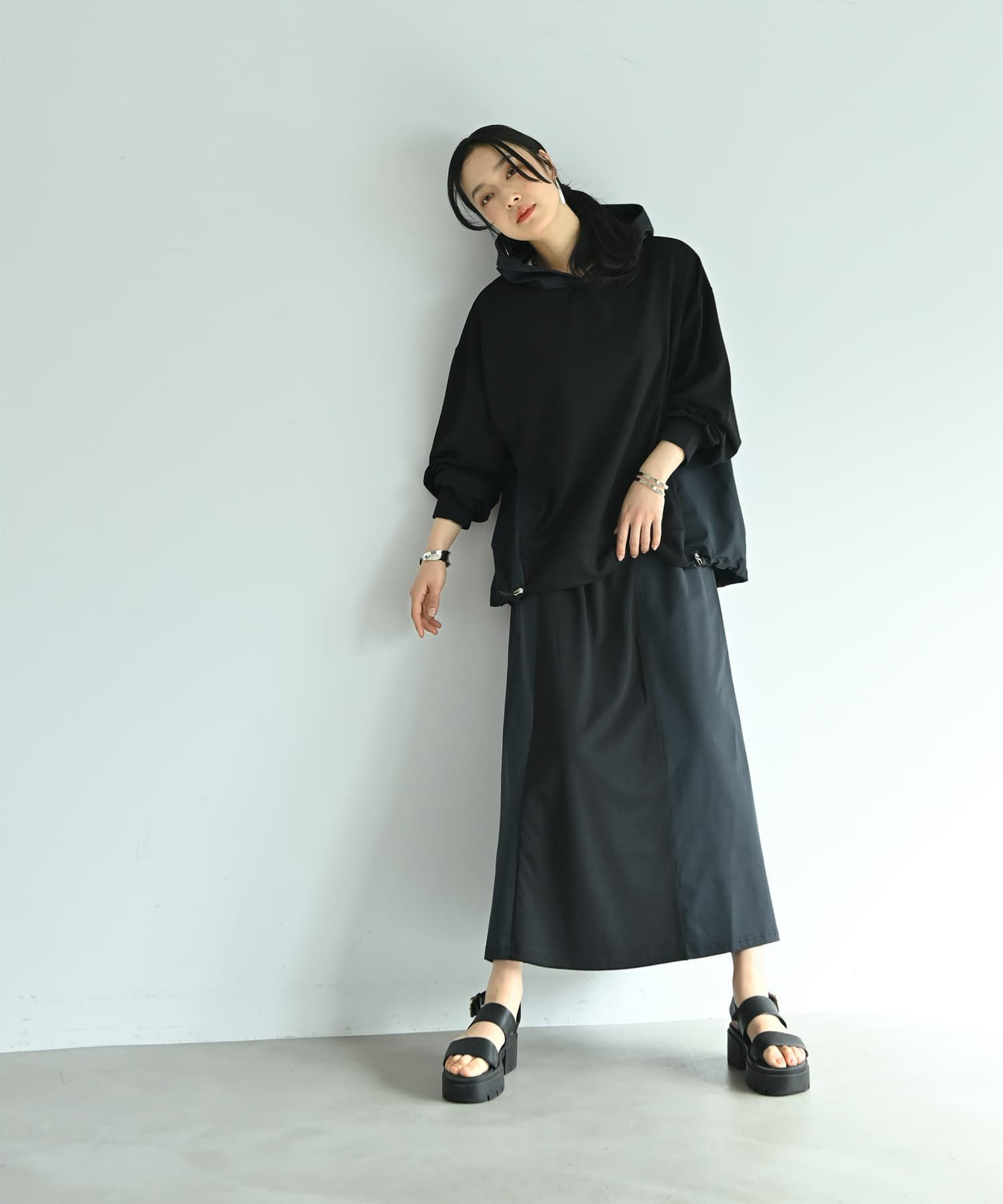 着用イメージ 167cm ブラック×ネイビー