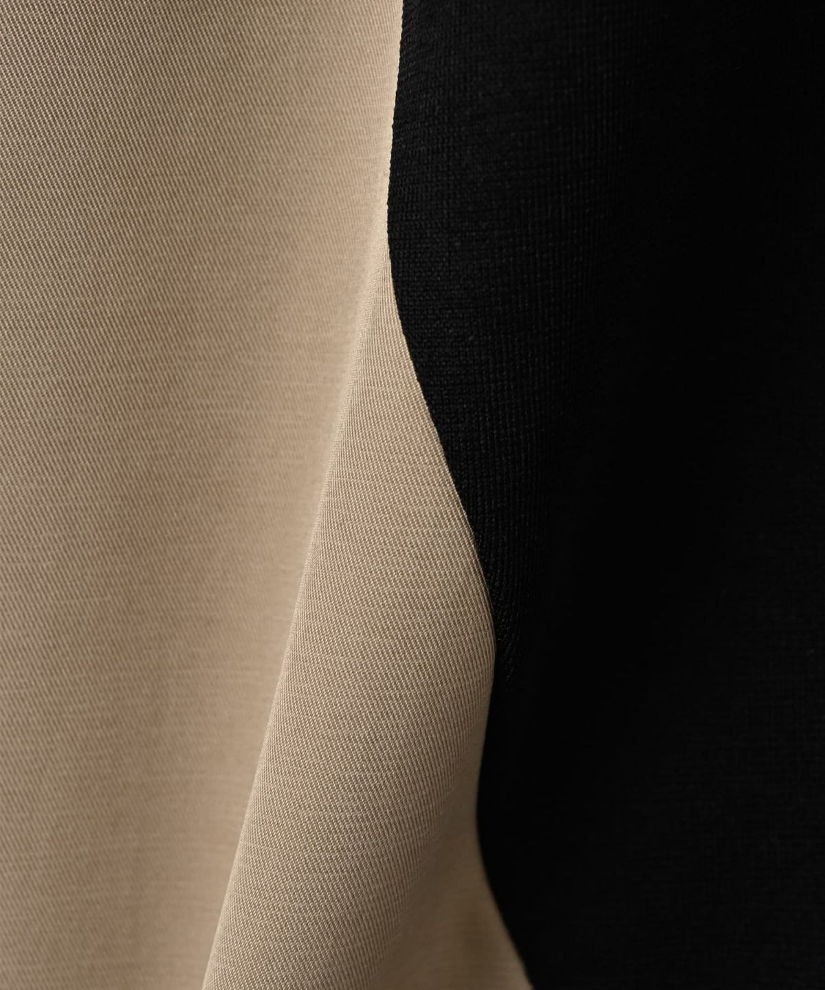 ブラック×ベージュ