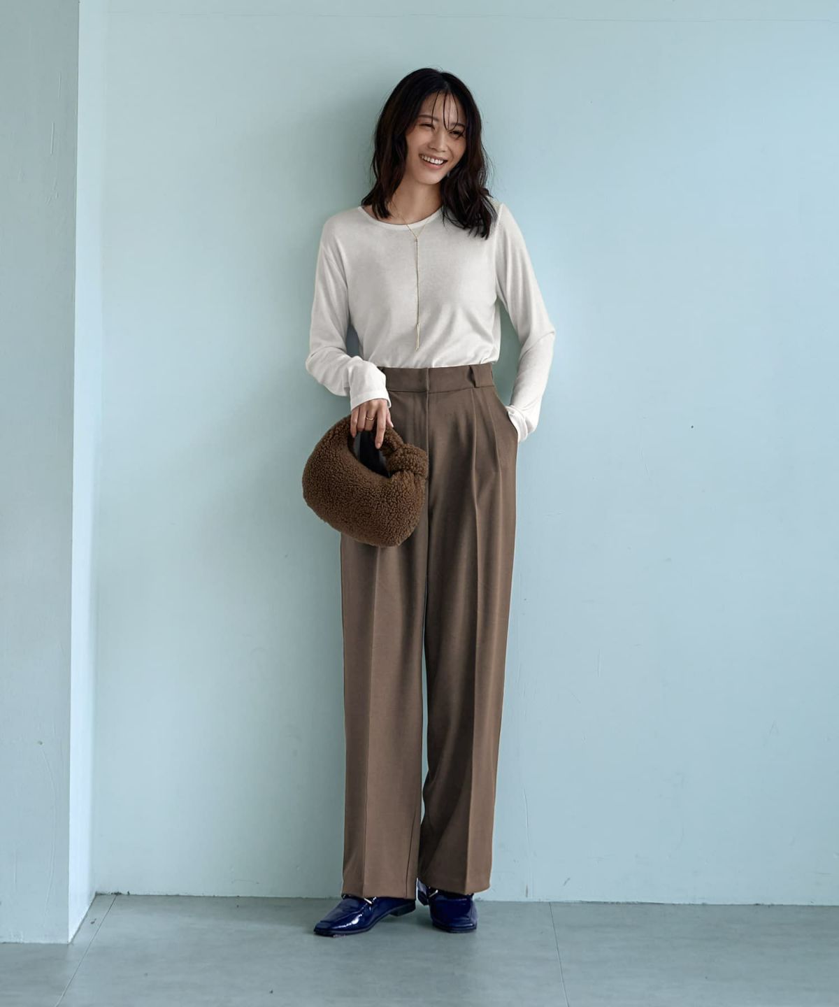 着用イメージ ゴールド