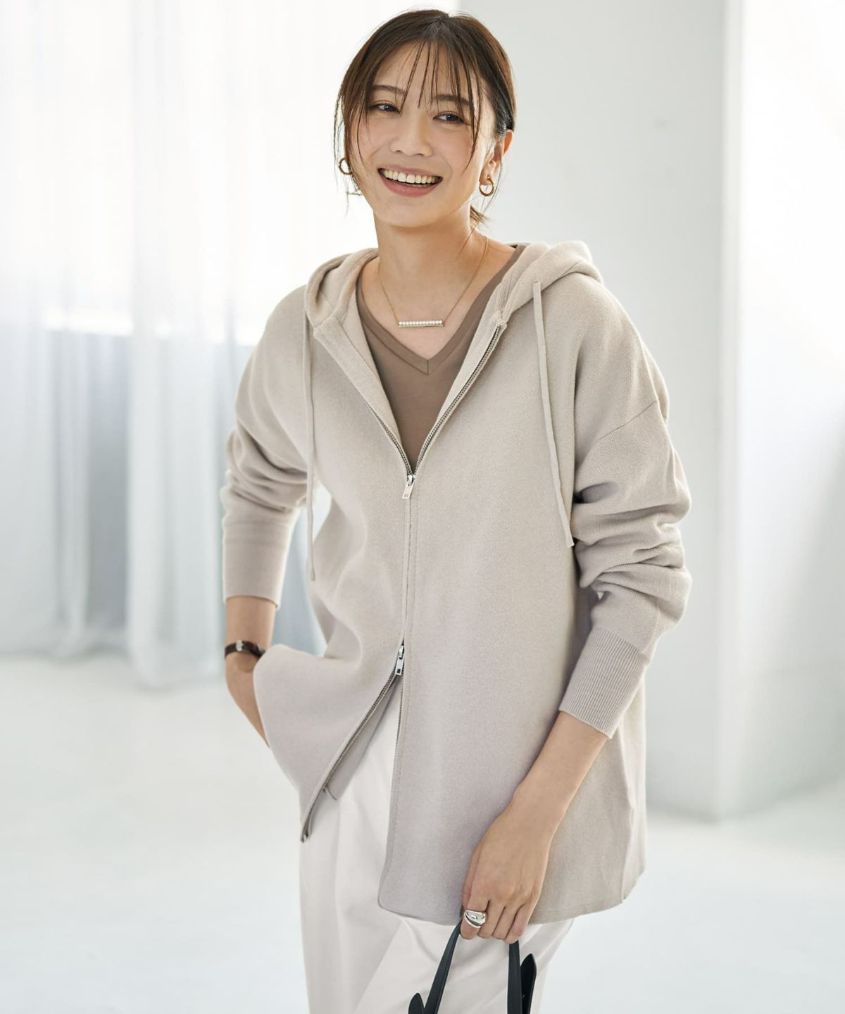 着用イメージ 166cm グレージュ