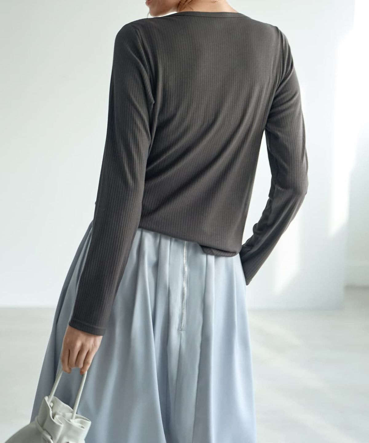 着用イメージ 167cm チャコール