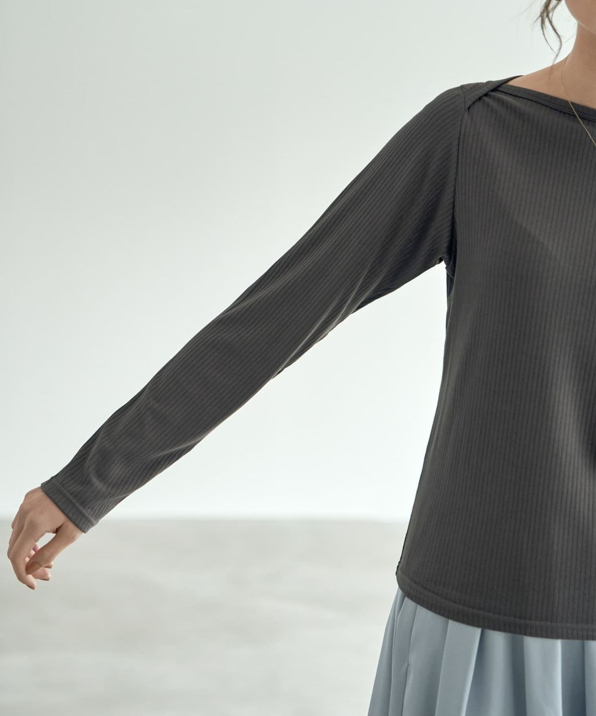 着用イメージ 167cm チャコール