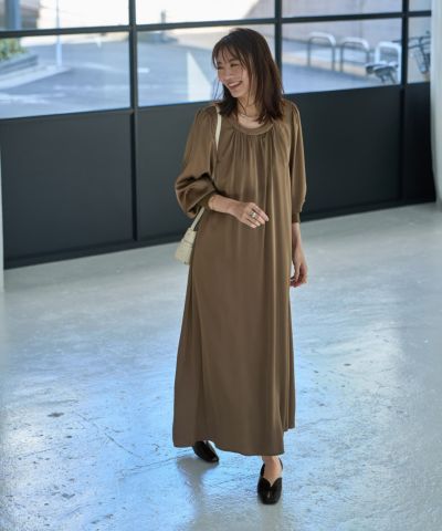 ノーブルサテンギャザーワンピース | おしゃれな大人レディース