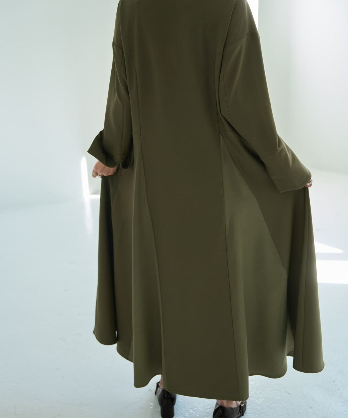 着用イメージ 167㎝　02サイズ　カーキ