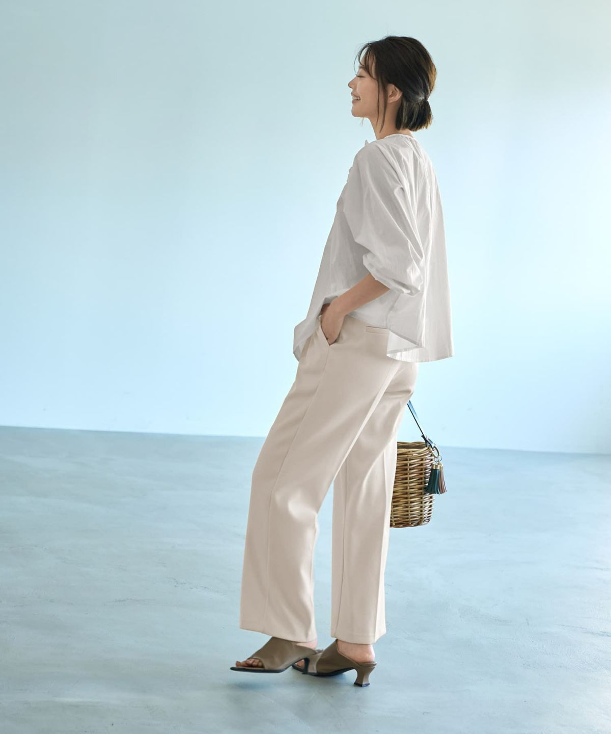 着用イメージ 167cm ホワイト