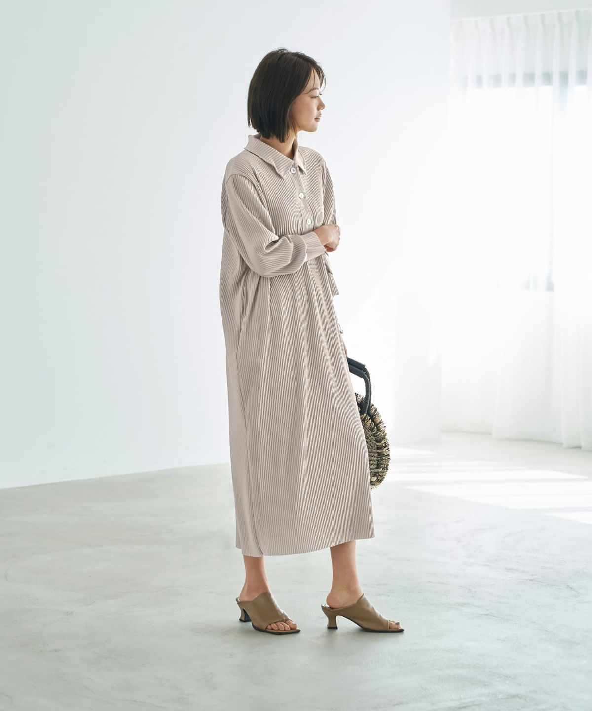 着用イメージ 167cm グレージュ