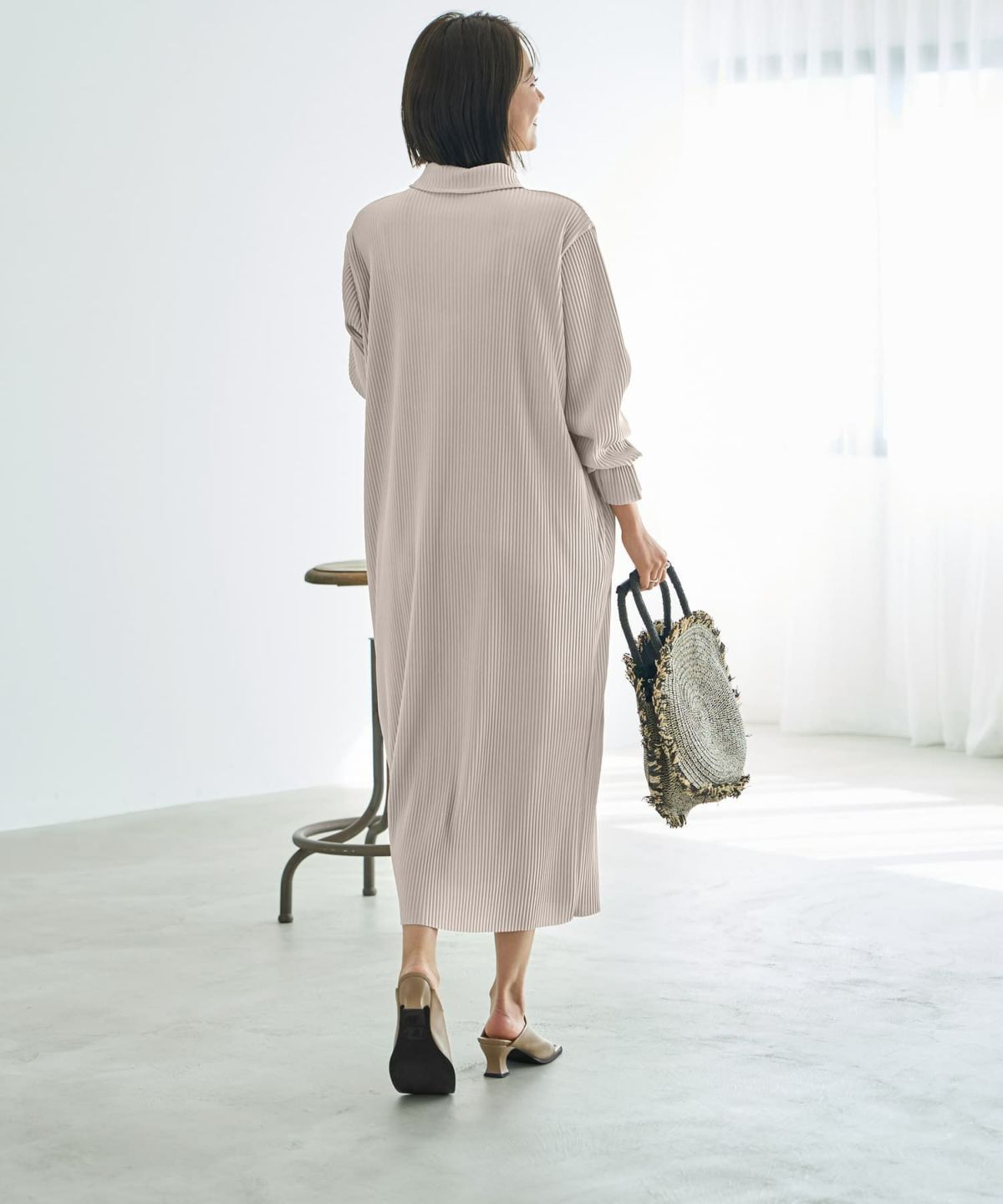 着用イメージ 167cm グレージュ