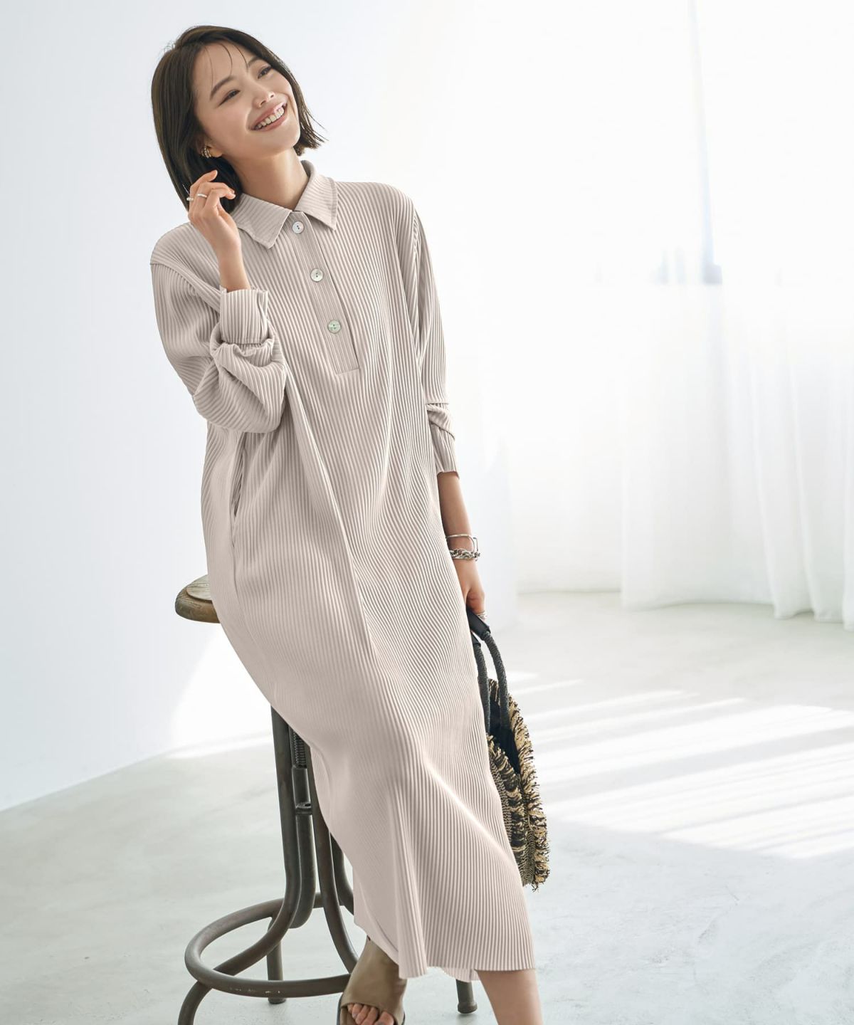 着用イメージ 167cm グレージュ